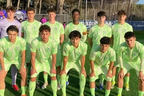 بداية مثالية.. سبورت: حمزة عبد الكريم ينطلق مع برشلونة بهدف وركلة جزاء